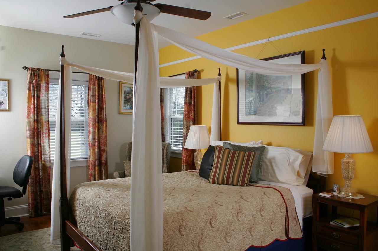 Seven Oaks Bed & Breakfast Highpoint Екстериор снимка