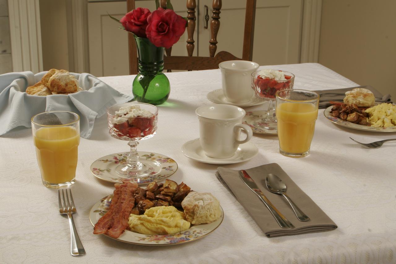Seven Oaks Bed & Breakfast Highpoint Екстериор снимка