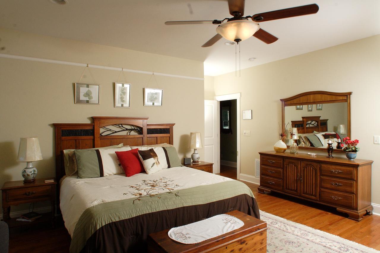 Seven Oaks Bed & Breakfast Highpoint Екстериор снимка