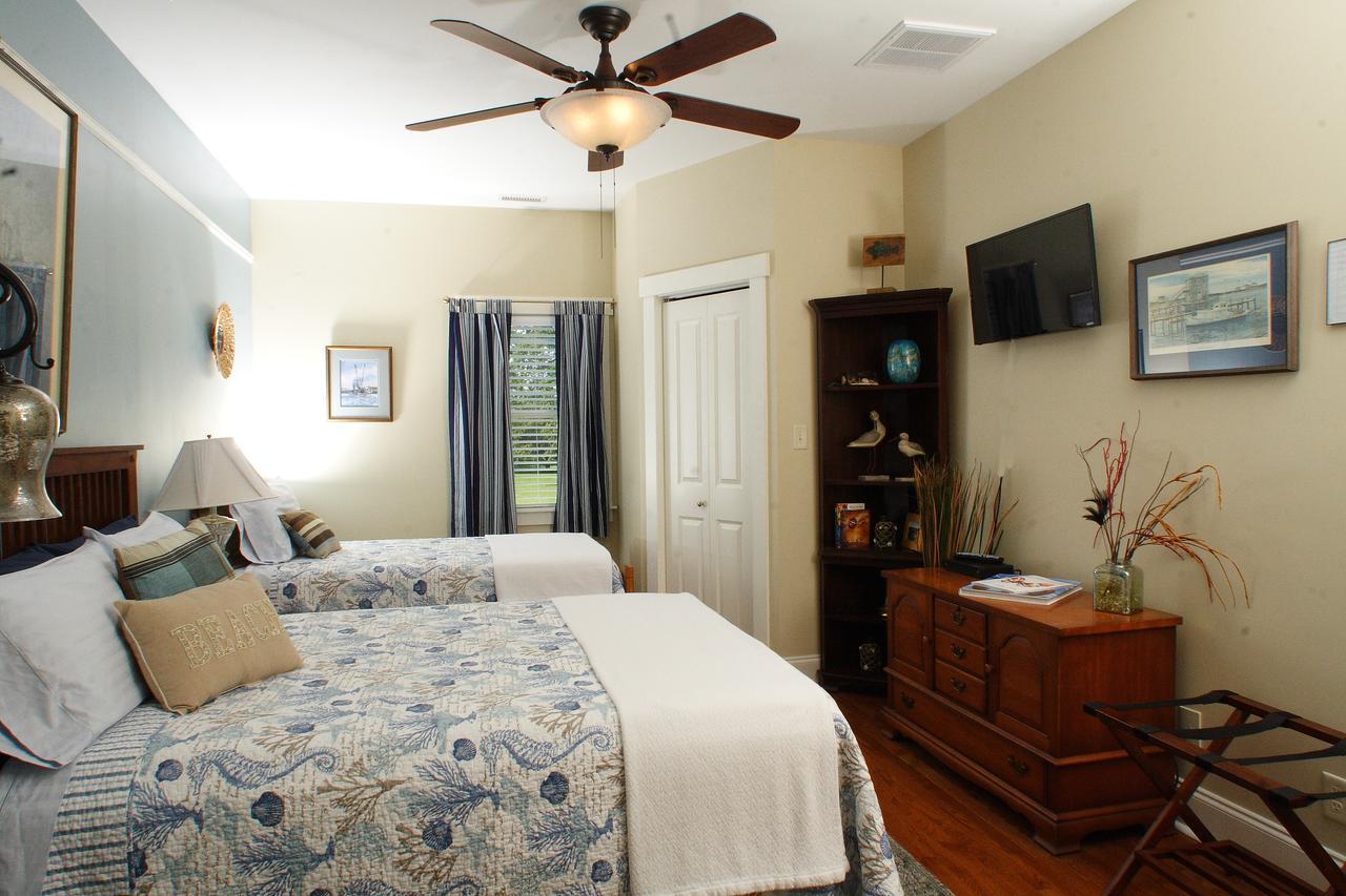 Seven Oaks Bed & Breakfast Highpoint Екстериор снимка