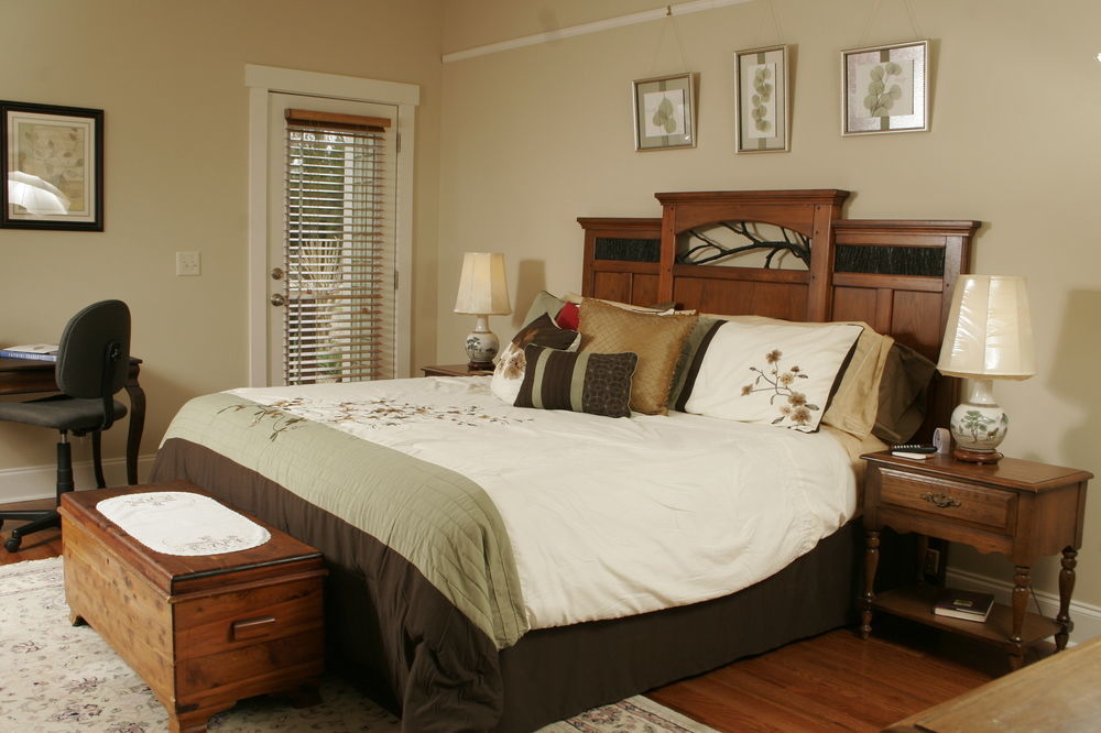 Seven Oaks Bed & Breakfast Highpoint Екстериор снимка